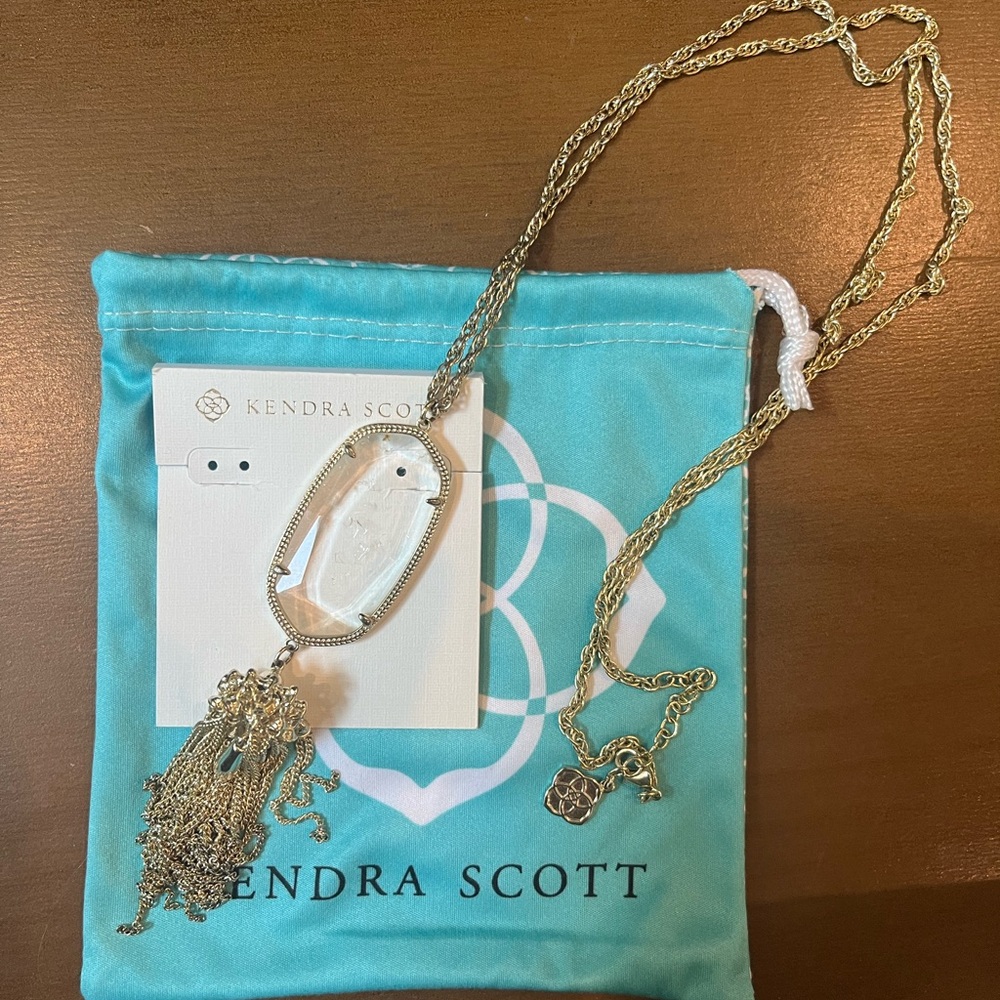 Kendra Scott Gold and White Pendant Necklace